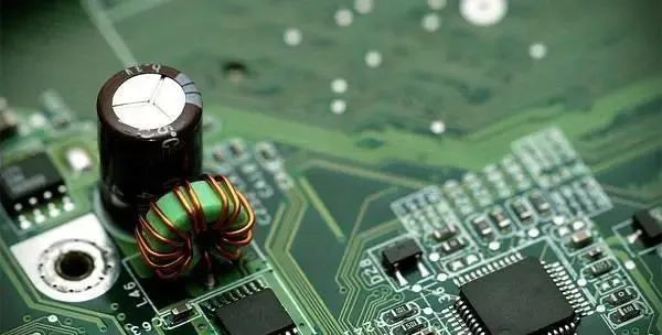 PCB电路板清洗